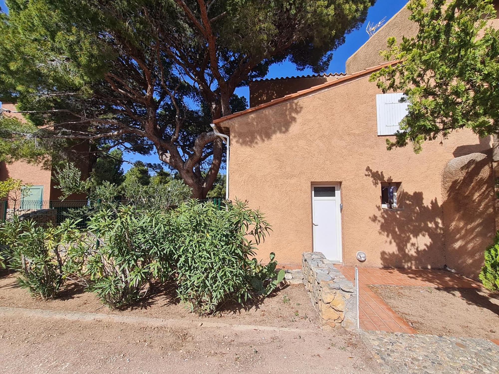 Paisible Maison A L'Ombre Des Pins Fitou Bagian luar foto